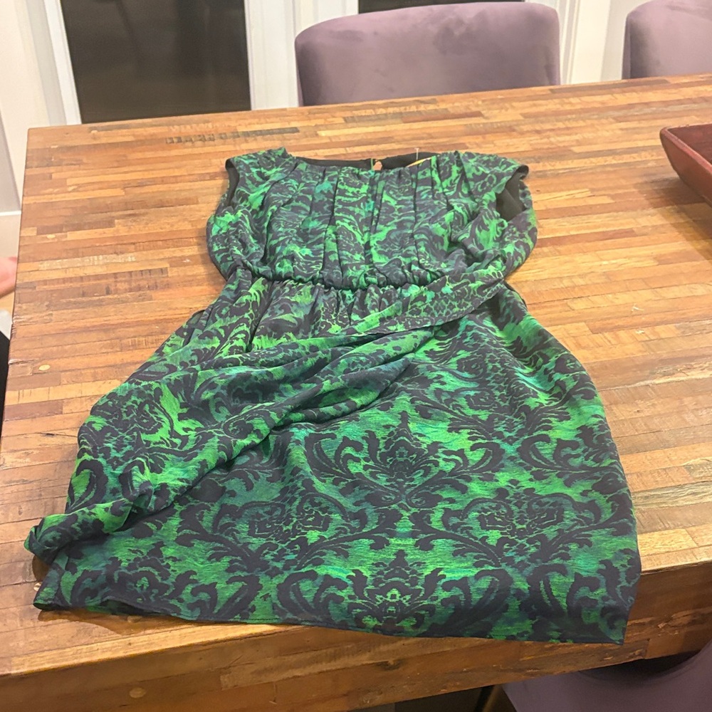 Alice + Olivia Green and Black Midi Dress